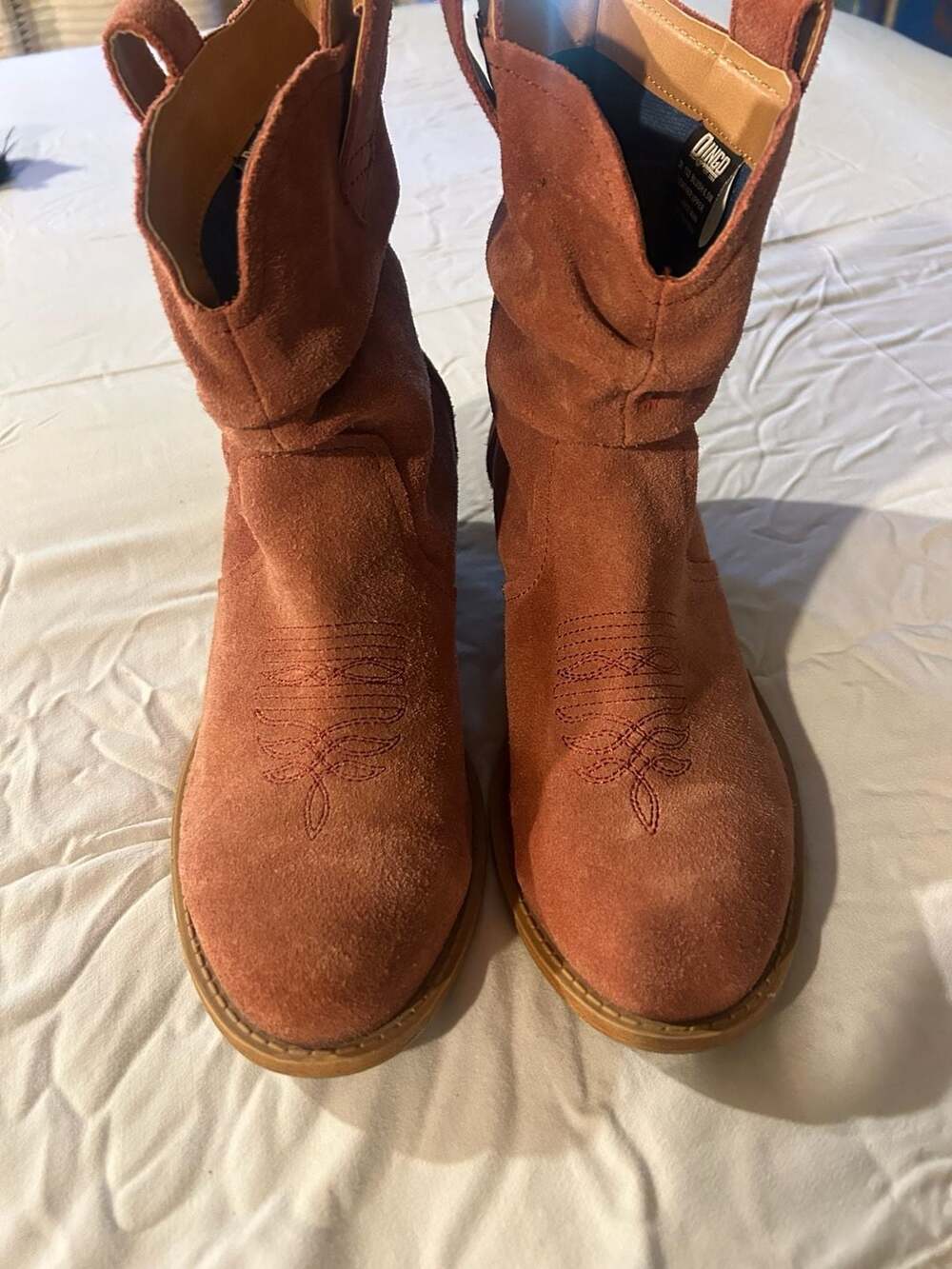 Dingo DI 132 Blush Cowboy Boots Size 6.5M Suede